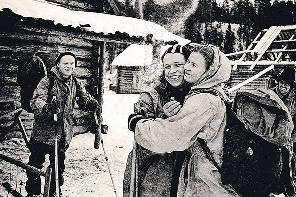 Van l. naar r.: Igor Djatlov, Joerij Joedin (verliet de expeditie wegens ziekte op 28 januari), Ljoedmila Doebinina