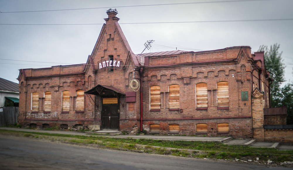 Een historisch gebouw in Jenisejsk